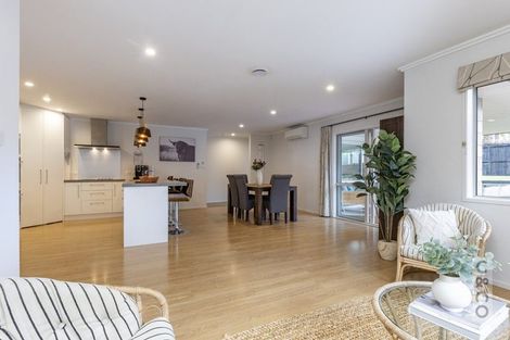 Photo of property in 38 Maude Street, Riverhead, 0820