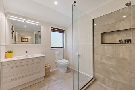 Photo of property in 68 Parawera Drive, Acacia Bay, Taupo, 3330