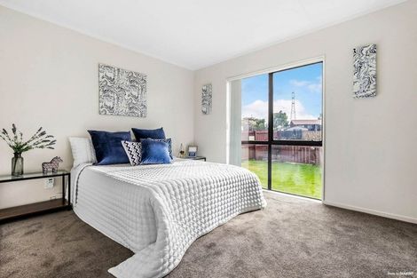 Photo of property in 100a Shifnal Drive, Randwick Park, Auckland, 2105