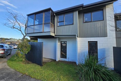 Photo of property in 1/25 Sartors Avenue, Northcross, Auckland, 0630