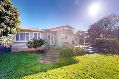 Photo of property in 14 Fairfield Road, Levin, 5510