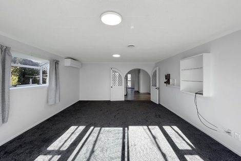 Photo of property in 128 Oteramika Road, Seaward Bush, Invercargill, 9871