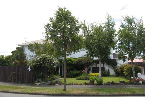 Photo of property in 4 Portnall Place, Parklands, Christchurch, 8083