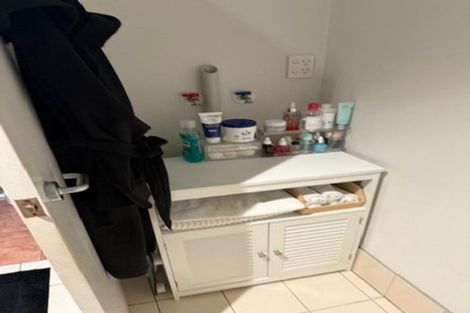 Photo of property in 31b/30 Westward Ho, Glen Eden, Auckland, 0602