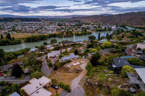 Photo of property in 10 Hawkdun Place, Bridge Hill, Alexandra, 9320