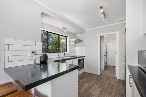 Photo of property in 16 Ward Place, Richmond Heights, Taupo, 3330