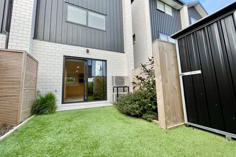 Photo of property in 7/22 Yeovil Road, Te Atatu Peninsula, Auckland, 0610