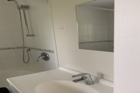 Photo of property in 14 Sackville Street, Fitzroy, New Plymouth, 4312