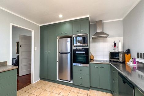 Photo of property in 102 Karaka Road, Thames, 3500