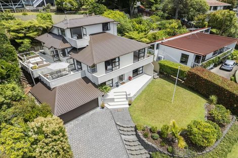 Photo of property in 5 Honeysuckle Lane, Mairangi Bay, Auckland, 0630