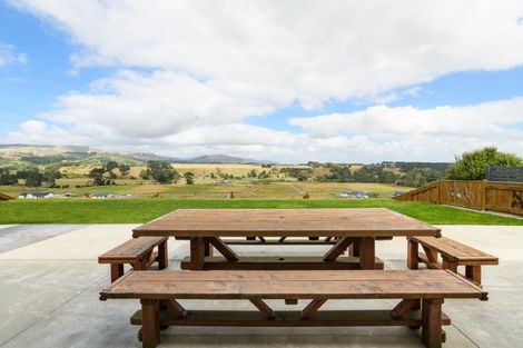 Photo of property in 26 Varsity Heights, Fitzherbert, Palmerston North, 4410