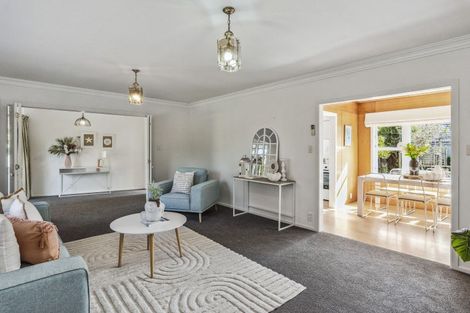 Photo of property in 6 Walton Avenue, Waikanae, 5036