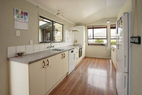 Photo of property in 1 Alyson Place, Stoke, Nelson, 7011