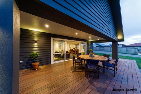 Photo of property in 51 Liberty Grove, Kelvin Grove, Palmerston North, 4414