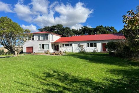 Photo of property in 923 Oporae Road, Waione, Dannevirke, 4971