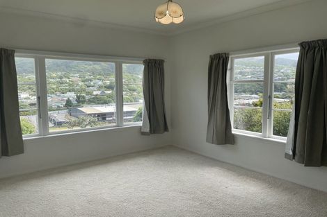 Photo of property in 22 Duncan Street, Tawa, Wellington, 5028
