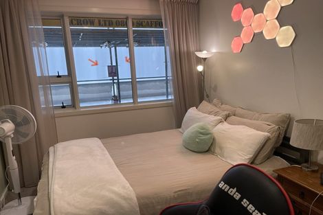 Photo of property in Stadium Garden Flats, 317/107 Thorndon Quay, Pipitea, Wellington, 6011