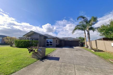 Photo of property in 10 Iwinuku Crescent, Wattle Downs, Auckland, 2103