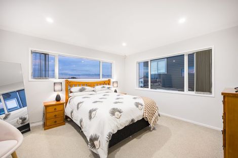 Photo of property in 29 Cavalli Road, Long Bay, Auckland, 0630