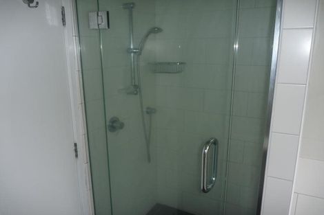 Photo of property in 34 Pemberton Avenue, Bayview, Auckland, 0629