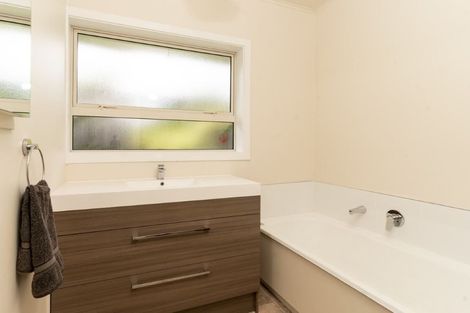 Photo of property in 67 Hamilton Avenue, Ilam, Christchurch, 8041