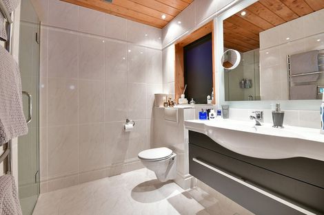 Photo of property in 155 Taupaki Road, Taupaki, Henderson, 0782