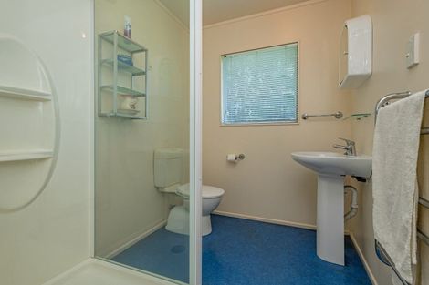 Photo of property in 27 Cambridge Street, Pahiatua, 4910