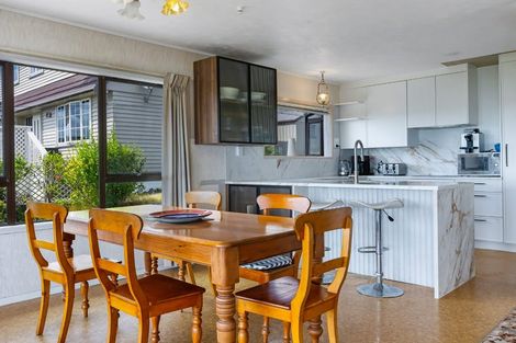 Photo of property in 20 Leslie Road, Cable Bay, 0420