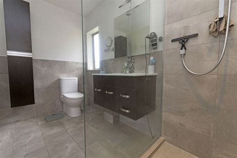 Photo of property in 70 Ruze Vida Drive, Massey, Auckland, 0614