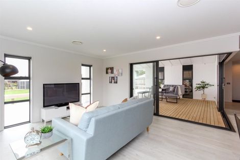 Photo of property in 482c Carrington Road, Hurworth, New Plymouth, 4371