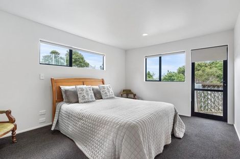 Photo of property in 86 Wade River Road, Stanmore Bay, Whangaparaoa, 0932