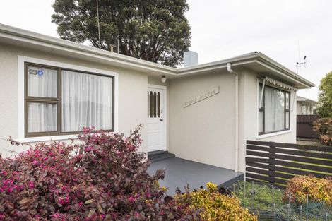 Photo of property in 64 College Street, Awapuni, Palmerston North, 4412