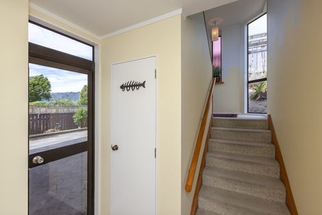 Photo of property in 36 Field Way, Waikanae Beach, Waikanae, 5036