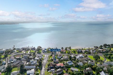 Photo of property in 5 Taihiki Road, Clarks Beach, 2122