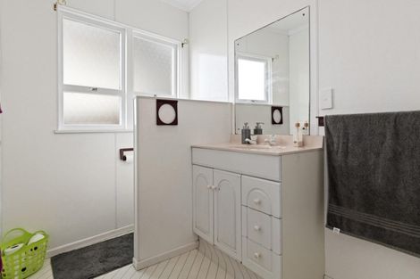 Photo of property in 242 Grange Road, Otumoetai, Tauranga, 3110