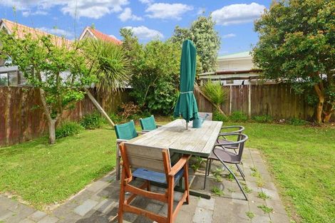 Photo of property in 2/8 Esmonde Road, Takapuna, Auckland, 0622