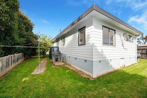 Photo of property in 106 Glen Road, Ranui, Auckland, 0612