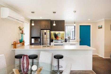 Photo of property in 6 Bryant Street, Takaro, Palmerston North, 4412