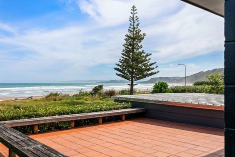 Photo of property in 8 Makorori Beach Road, Makorori, Gisborne, 4073