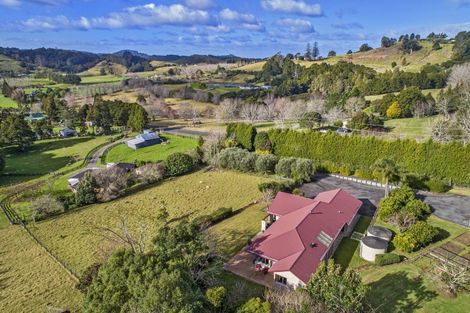 Photo of property in 11 Logan Cameron Road, Kauri, Kamo, 0185