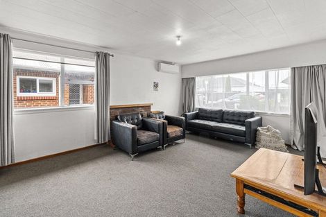 Photo of property in 74 Gover Street, New Plymouth, 4310