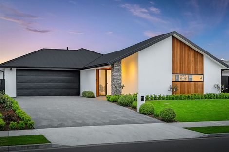 Photo of property in 53 Westpark Boulevard, Rangiora, 7400