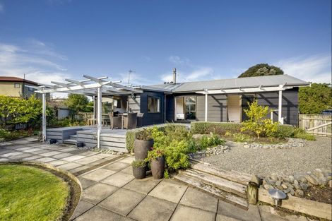 Photo of property in 5 Anthony Place, Bay View, Napier, 4104
