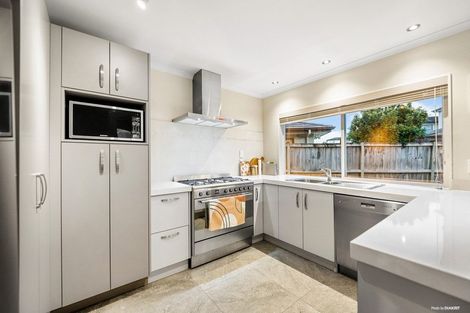 Photo of property in 30 Riviera Drive, Flat Bush, Auckland, 2019