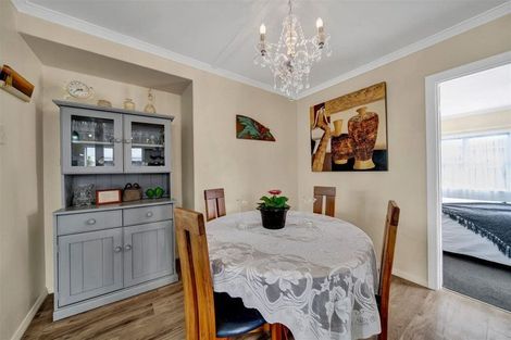 Photo of property in 40 Grey Street, Normanby, Hawera, 4614