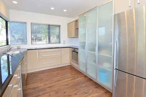 Photo of property in 22 Wentwood Place, Torbay, Auckland, 0630