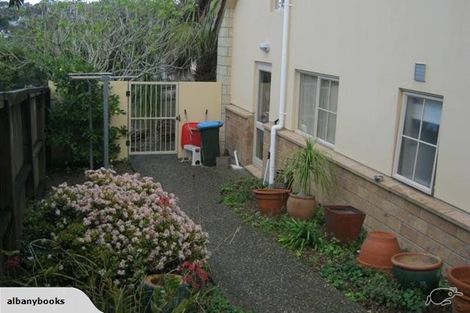 Photo of property in 30 St Clair Place, Browns Bay, Auckland, 0630