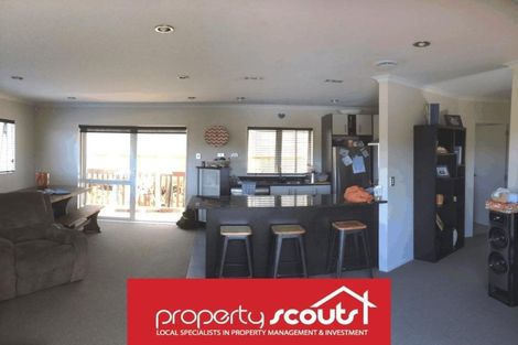 Photo of property in 5a Squirrel Lane, Browns Bay, Auckland, 0630