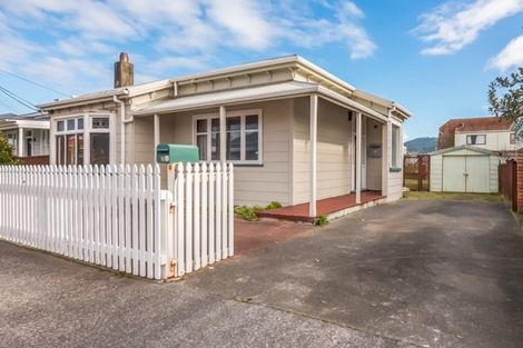 Photo of property in 11 Bay Street, Petone, Lower Hutt, 5012