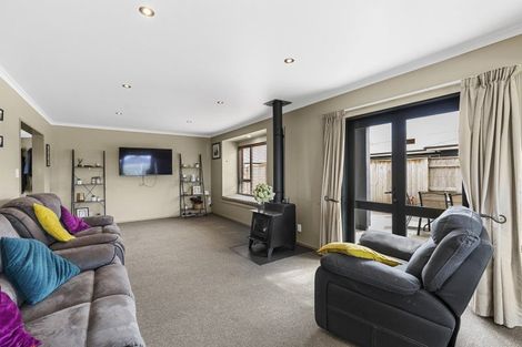 Photo of property in 9 Virginia Grove, Milson, Palmerston North, 4414